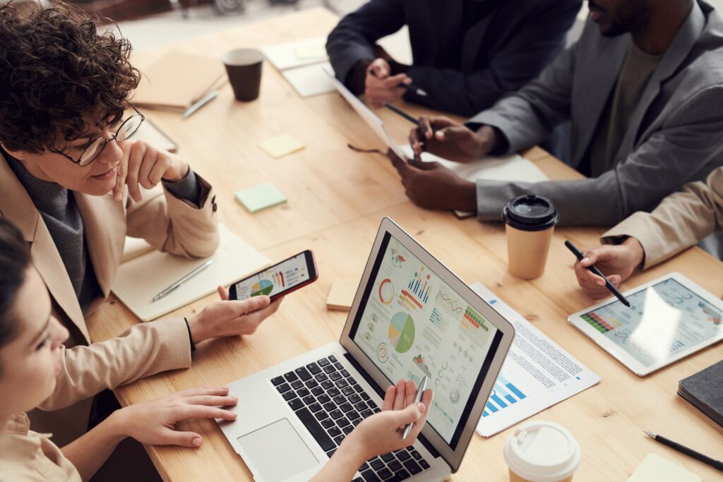 Lavoro e strategia di business in contesto editoriale